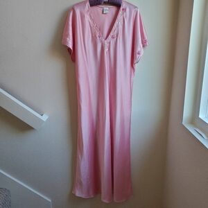 Natori Long Pink Nightgown, Size L.